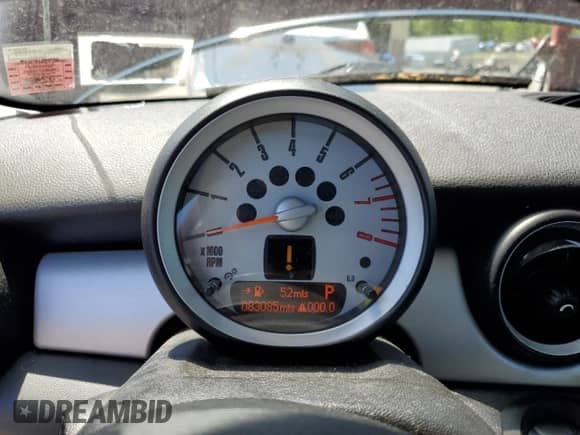 2007 MINI Hardtop with VIN WMWMF33507TT57421, listed as a Copart auction lot 56235885 with 83,085 mi miles and Clean title. Bid and sale history available at DreamBid. Image 9.