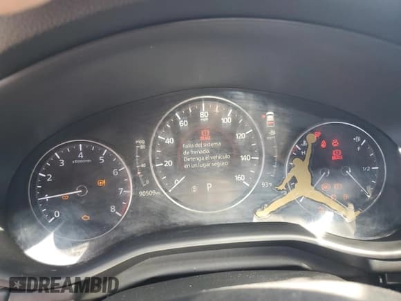 ✅ 2020 Mazda 3 Premium • VIN: JM1BPBNM1L1164240 • Lot: 61675365. Wystawiony na Copart z przebiegiem 90 509 mil. Bezpłatny archiwum sprzedaży aukcyjnych z USA i szczegółowy raport historii pojazdu na DreamBid. Zdjęcie 9.