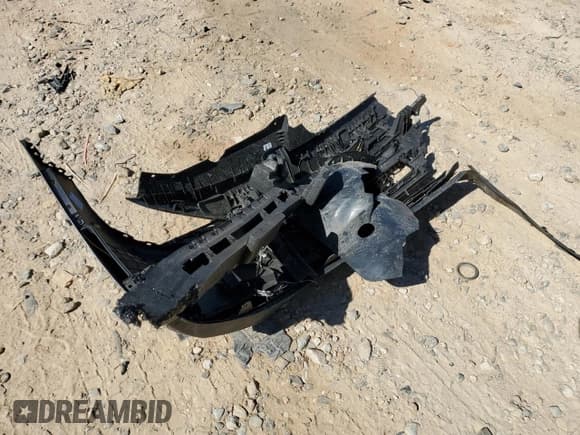 ✅ 2022 Hyundai Elantra SEL • VIN: KMHLS4AG2NU335881 • Lot: 86608375. Listed on Copart with 60,867 mi. Free auction sales archive from the USA and detailed vehicle history report at DreamBid. Image 12.