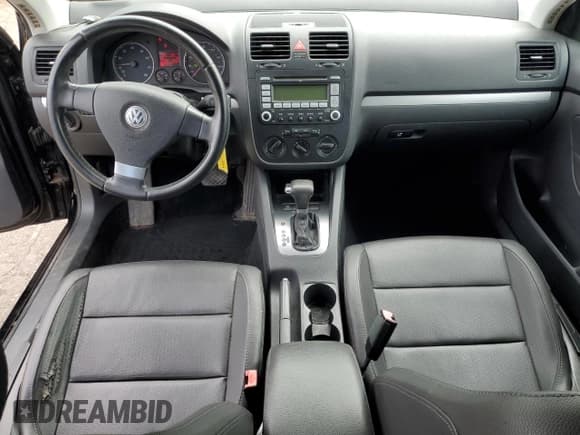 ✅ 2009 Volkswagen Jetta SE • VIN: 3VWRM71K29M024537 • Lot: 85837855. Wystawiony na Copart z przebiegiem 123 831 mil. Bezpłatny archiwum sprzedaży aukcyjnych z USA i szczegółowy raport historii pojazdu na DreamBid. Zdjęcie 8.