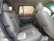 ✅ 2005 Ford Explorer XLT • VIN: 1FMZU63K75ZA05884 • Лот: 62812105. Опубликован ранее на Copart с пробегом 156 583 миль. Бесплатный доступ к архиву аукционных продаж из США и подробный отчёт об истории автомобиля на DreamBid. Изображение 11.