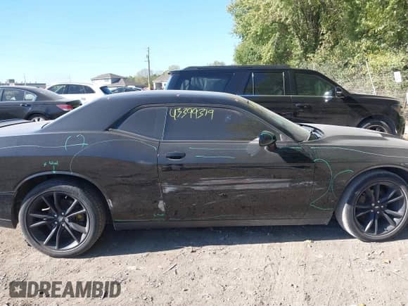 ✅ 2017 Dodge Challenger SXT Plus • VIN: 2C3CDZAG7HH554956 • Lot: 43399319. Wystawiony na IAAI z przebiegiem 150 288 mil mil. Skorzystaj z bezpłatnego archiwum sprzedaży aukcyjnych z USA i zobacz szczegółowy raport historii pojazdu na DreamBid. Zdjęcie 13.