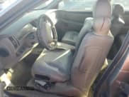 ✅ 2000 Buick Park Avenue • VIN: 1G4CW54K4Y4289937 • Lot: 77951634. Listed on Copart with Not provided. Free auction sales archive from the USA and detailed vehicle history report at DreamBid. Image 7.