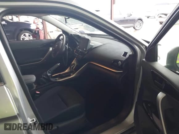 ✅ 2024 Mitsubishi Eclipse Cross LE • VIN: JA4ATVAA0RZ073419 • Lot: 42171208. Listed on IAAI with 5,606 mi. Free auction sales archive from the USA and detailed vehicle history report at DreamBid. Image 5.