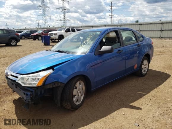 ✅ 2010 Ford Focus S • VIN: 1FAHP3EN9AW109002 • Lot: 69878225. Listed on Copart with 68,372 mi. Free auction sales archive from the USA and detailed vehicle history report at DreamBid. Image 1.