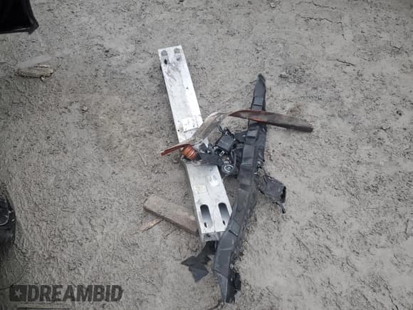 ✅ 2020 Mercedes-Benz E 63 S AMG • VIN: WDDZF8KBXLA736418 • Лот: 42423335. Опубликован ранее на Copart с пробегом 41 789 миль. Бесплатный доступ к архиву аукционных продаж из США и подробный отчёт об истории автомобиля на DreamBid. Изображение 14.