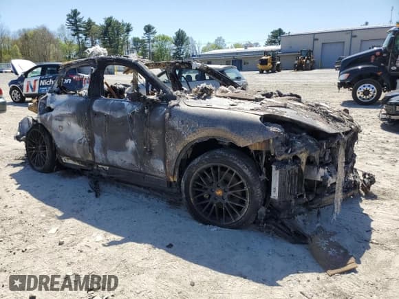 ✅ 2023 Porsche Cayenne E-Hybrid • VIN: WP1AE2AY0PDA12267 • Лот: 54659755. Опубликован ранее на Copart с пробегом Не указан. Бесплатный доступ к архиву аукционных продаж из США и подробный отчёт об истории автомобиля на DreamBid. Изображение 4.