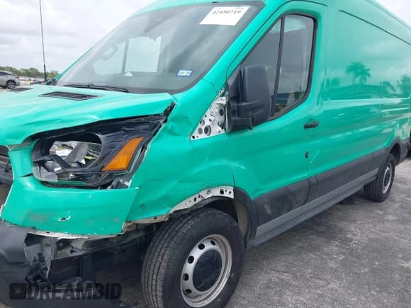 ✅ 2020 Ford Transit Cargo • VIN: 1FTBR1C86LKB40908 • Лот: 42574113. Опубликован ранее на IAAI с пробегом 48 819 миль. Бесплатный доступ к архиву аукционных продаж из США и подробный отчёт об истории автомобиля на DreamBid. Изображение 6.