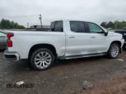 ✅ 2021 Chevrolet Silverado 1500 High Country • VIN: 1GCUYHET6MZ293500 • Lot: 66475034. Wystawiony na Copart z przebiegiem 17 699 mil. Bezpłatny archiwum sprzedaży aukcyjnych z USA i szczegółowy raport historii pojazdu na DreamBid. Zdjęcie 3.