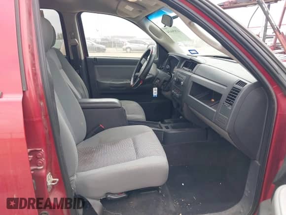 2010 Dodge Dakota z VIN 1D7CE3GP0AS166078, wystawiony jako IAAI lot #41856634 z przebiegiem 235 615 mil mil oraz . Historia ofert i sprzedaży dostępna na DreamBid. Obrazek 5.