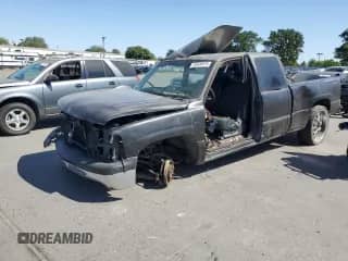 ✅ 2001 Chevrolet Silverado 1500 • VIN: 1GCEC19W51Z277279 • Lot: 55638975. Wystawiony na Copart z przebiegiem Nie podano mil. Skorzystaj z bezpłatnego archiwum sprzedaży aukcyjnych z USA i zobacz szczegółowy raport historii pojazdu na DreamBid. Zdjęcie 1.