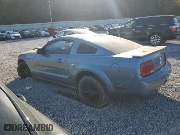 ✅ 2007 Ford Mustang Deluxe • VIN: 1ZVFT80N375296346 • Lot: 82747065. Listed on Copart with 275,119 mi. Free auction sales archive from the USA and detailed vehicle history report at DreamBid. Image 2.