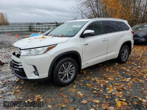✅ 2017 Toyota Highlander Hybrid XLE • VIN: 5TDJGRFHXHS033629 • Лот: 91916245. Опубликован ранее на Copart с пробегом 91 520 миль. Бесплатный доступ к архиву аукционных продаж из США и подробный отчёт об истории автомобиля на DreamBid. Изображение 1.
