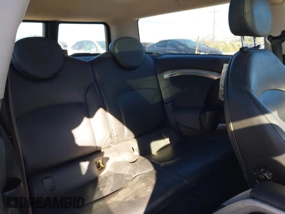 ✅ 2008 MINI Clubman S • VIN: WMWMM33518TP87059 • Lot: 43814151. Wystawiony na IAAI z przebiegiem 102 460 mil. Bezpłatny archiwum sprzedaży aukcyjnych z USA i szczegółowy raport historii pojazdu na DreamBid. Zdjęcie 8.