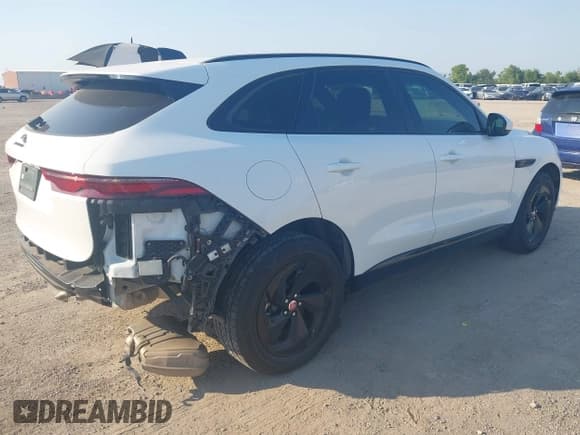 ✅ 2022 Jaguar F-Pace S • VIN: SADCJ2EX3NA689226 • Лот: 42909237. Опубликован ранее на IAAI с пробегом 45 034 миль. Бесплатный доступ к архиву аукционных продаж из США и подробный отчёт об истории автомобиля на DreamBid. Изображение 4.