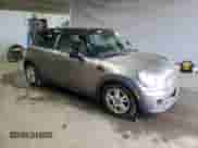 2013 MINI Hardtop с VIN WMWSU3C5XDT691402, выставлен на аукционе Copart как лот 70516295 с пробегом 99 259 миль миль и Списание • Salvage title. История ставок и продаж доступна на DreamBid. Изображение 4.