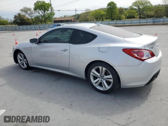 ✅ 2011 Hyundai Genesis Coupe Grand Touring • VIN: KMHHU6KH0BU045993 • Lot: 53572805. Wystawiony na Copart z przebiegiem 61 244 mil. Bezpłatny archiwum sprzedaży aukcyjnych z USA i szczegółowy raport historii pojazdu na DreamBid. Zdjęcie 2.