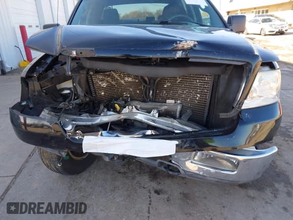 ✅ 2004 Ford F-150 XLT • VIN: 1FTPW14564KC95740 • Lot: 43659543. Wystawiony na IAAI z przebiegiem 140 520 mil. Bezpłatny archiwum sprzedaży aukcyjnych z USA i szczegółowy raport historii pojazdu na DreamBid. Zdjęcie 6.