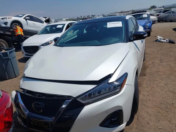 ✅ 2022 Nissan Maxima Platinum • VIN: 1N4AA6FV2NC507985 • Lot: 42960302. Listed on IAAI with 42,882 mi. Free auction sales archive from the USA and detailed vehicle history report at DreamBid. Image 13.