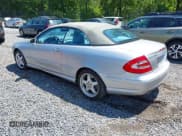 ✅ 2004 Mercedes-Benz CLK 500 • VIN: WDBTK75G34T022440 • Lot: 42864527. Wystawiony na IAAI z przebiegiem 128 290 mil. Bezpłatny archiwum sprzedaży aukcyjnych z USA i szczegółowy raport historii pojazdu na DreamBid. Zdjęcie 3.