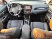 ✅ 2016 Mitsubishi Outlander GT • VIN: JA4JZ4AX7GZ008044 • Lot: 92213235. Listed on Copart with 89,542 mi. Free auction sales archive from the USA and detailed vehicle history report at DreamBid. Image 8.