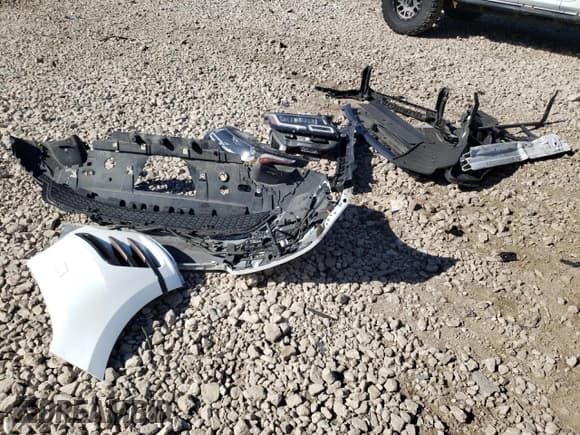 ✅ 2020 Land Rover Range Rover Velar R-Dynamic S • VIN: SALYK2EX7LA275046 • Lot: 71195125. Wystawiony na Copart z przebiegiem 62 354 mil. Bezpłatny archiwum sprzedaży aukcyjnych z USA i szczegółowy raport historii pojazdu na DreamBid. Zdjęcie 12.