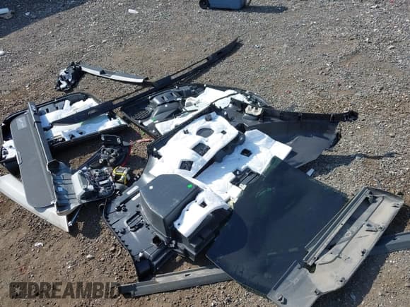 ✅ 2019 Subaru Ascent Premium • VIN: 4S4WMAHD6K3433802 • Lot: 42500129. Listed on IAAI with 81,556 mi. Free auction sales archive from the USA and detailed vehicle history report at DreamBid. Image 12.