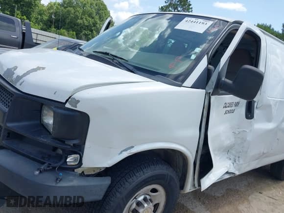 ✅ 2012 Chevrolet Express Cargo • VIN: 1GCZGTCA0C1143764 • Lot: 42441193. Listed on IAAI with 155,045 mi. Free auction sales archive from the USA and detailed vehicle history report at DreamBid. Image 18.
