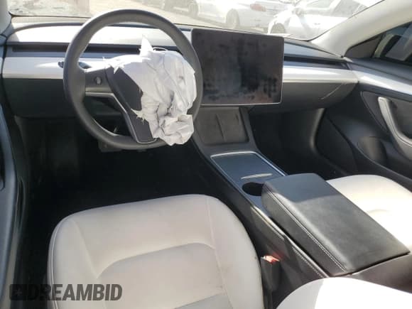 ✅ 2023 Tesla Model 3 • VIN: 5YJ3E1EA0PF551630 • Lot: 52561835. Wystawiony na Copart z przebiegiem 53 660 mil. Bezpłatny archiwum sprzedaży aukcyjnych z USA i szczegółowy raport historii pojazdu na DreamBid. Zdjęcie 8.