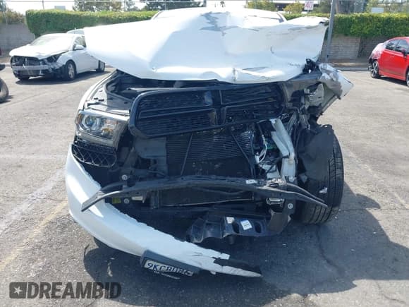 ✅ 2018 Dodge Durango SXT • VIN: 1C4RDHAG9JC197854 • Lot: 43096608. Wystawiony na IAAI z przebiegiem 93 935 mil. Bezpłatny archiwum sprzedaży aukcyjnych z USA i szczegółowy raport historii pojazdu na DreamBid. Zdjęcie 13.