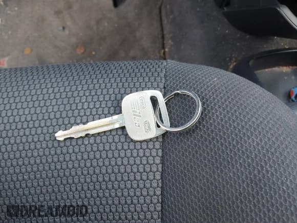 ✅ 2005 Pontiac Vibe • VIN: 5Y2SL63885Z444461 • Lot: 43641083. Listed on IAAI with 55,326 mi. Free auction sales archive from the USA and detailed vehicle history report at DreamBid. Image 11.