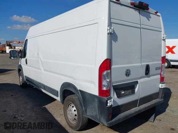 ✅ 2023 Ram ProMaster Cargo • VIN: 3C6LRVDGXPE575917 • Lot: 43541011. Wystawiony na IAAI z przebiegiem 55 526 mil. Bezpłatny archiwum sprzedaży aukcyjnych z USA i szczegółowy raport historii pojazdu na DreamBid. Zdjęcie 3.