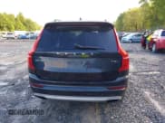 ✅ 2017 Volvo XC90 Momentum • VIN: YV4102XK5H1105661 • Лот: 43317874. Опубликован ранее на IAAI с пробегом 67 372 миль. Бесплатный доступ к архиву аукционных продаж из США и подробный отчёт об истории автомобиля на DreamBid. Изображение 15.