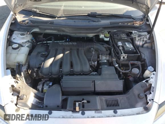 ✅ 2008 Volvo V50 • VIN: YV1MW390182379993 • Lot: 88505555. Listed on Copart with 163,007 mi. Free auction sales archive from the USA and detailed vehicle history report at DreamBid. Image 12.