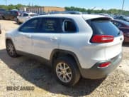 ✅ 2017 Jeep Cherokee Latitude • VIN: 1C4PJLCB3HW669544 • Lot: 43164815. Wystawiony na IAAI z przebiegiem 148 657 mil. Bezpłatny archiwum sprzedaży aukcyjnych z USA i szczegółowy raport historii pojazdu na DreamBid. Zdjęcie 3.