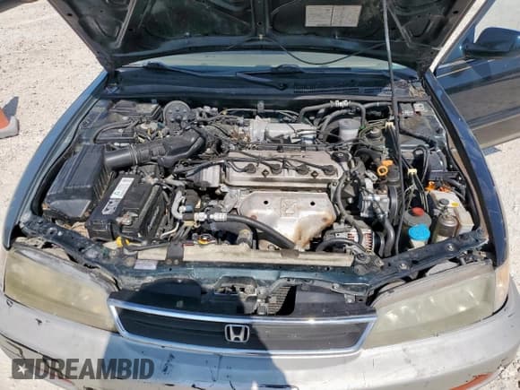 ✅ 1997 Honda Accord EX • VIN: 1HGCD5652VA023994 • Lot: 80310135. Listed on Copart with 221,370 mi. Free auction sales archive from the USA and detailed vehicle history report at DreamBid. Image 11.