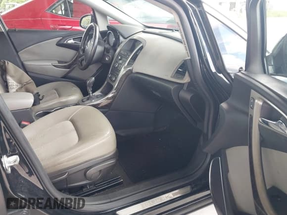 ✅ 2015 Buick Verano Convenience Group • VIN: 1G4PR5SK5F4149033 • Lot: 43196144. Wystawiony na IAAI z przebiegiem 139 467 mil. Bezpłatny archiwum sprzedaży aukcyjnych z USA i szczegółowy raport historii pojazdu na DreamBid. Zdjęcie 5.