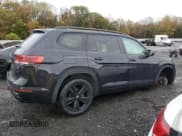 ✅ 2023 Volkswagen Atlas SEL R-Line Black • VIN: 1V2SR2CA2PC526409 • Lot: 90294885. Listed on Copart with 40,433 mi. Free auction sales archive from the USA and detailed vehicle history report at DreamBid. Image 3.