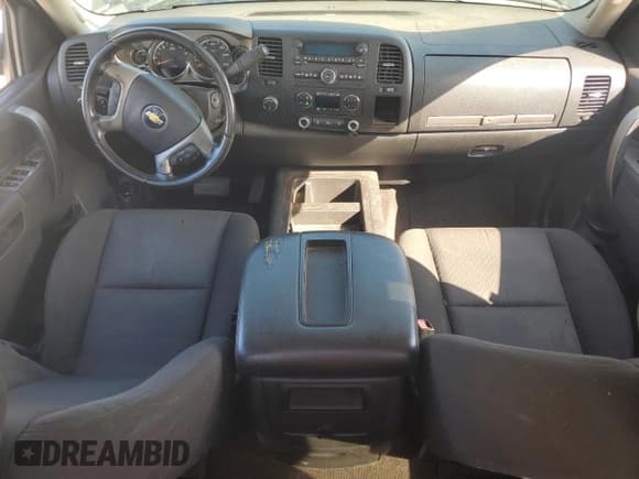 ✅ 2011 Chevrolet Silverado 1500 LT • VIN: 1GCRKSE39BZ191562 • Lot: 74181834. Listed on Copart with 278,032 mi. Free auction sales archive from the USA and detailed vehicle history report at DreamBid. Image 8.