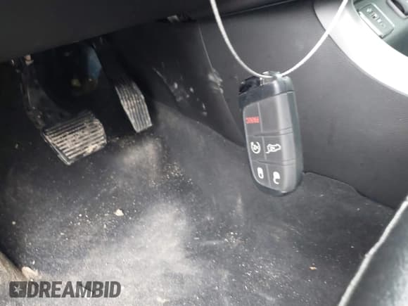 ✅ 2019 Jeep Compass Latitude • VIN: 3C4NJCBBXKT699338 • Лот: 42257672. Опубликован ранее на IAAI с пробегом 102 970 миль. Бесплатный доступ к архиву аукционных продаж из США и подробный отчёт об истории автомобиля на DreamBid. Изображение 11.