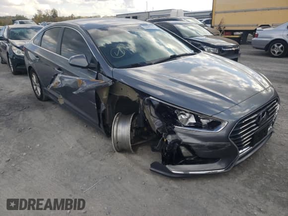 ✅ 2018 Hyundai Sonata SE • VIN: 5NPE24AF2JH724934 • Лот: 63085702. Опубликован ранее на Copart с пробегом 68 649 миль. Бесплатный доступ к архиву аукционных продаж из США и подробный отчёт об истории автомобиля на DreamBid. Изображение 1.