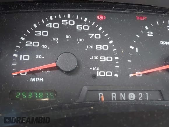 ✅ 2005 Ford Excursion Limited • VIN: 1FMNU43S65EB69363 • Лот: 43645192. Опубликован ранее на IAAI с пробегом 253 787 миль. Бесплатный доступ к архиву аукционных продаж из США и подробный отчёт об истории автомобиля на DreamBid. Изображение 15.