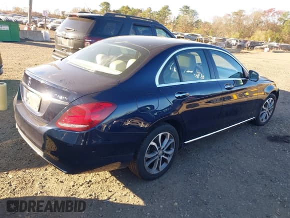 ✅ 2016 Mercedes-Benz C 300 Luxury • VIN: WDDWF4KB6GR139480 • Lot: 43630917. Listed on IAAI with 72,326 mi. Free auction sales archive from the USA and detailed vehicle history report at DreamBid. Image 4.