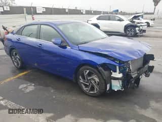 2025 Hyundai Elantra Limited with VIN KMHLP4DG0SU927871, listed as a IAAI auction lot 43227229 with 2,000 mi miles and . Bid and sale history available at DreamBid. Image 1.