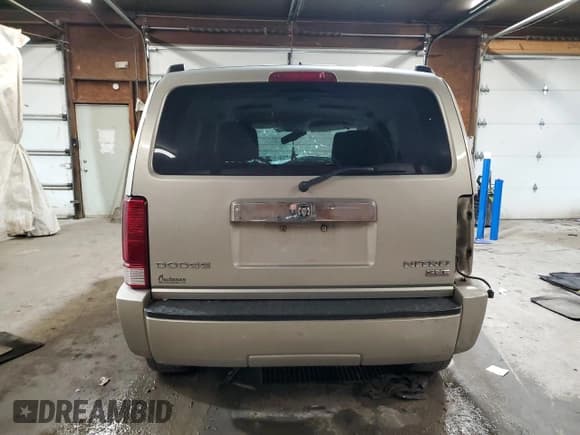 ✅ 2009 Dodge Nitro SLT • VIN: 1D8GU58KX9W530896 • Lot: 91293095. Wystawiony na Copart z przebiegiem Nie podano. Bezpłatny archiwum sprzedaży aukcyjnych z USA i szczegółowy raport historii pojazdu na DreamBid. Zdjęcie 6.