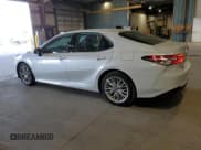 ✅ 2019 Toyota Camry SE • VIN: 4T1B11HK7KU697045 • Лот: 85175715. Опубликован ранее на Copart с пробегом 32 271 миль. Бесплатный доступ к архиву аукционных продаж из США и подробный отчёт об истории автомобиля на DreamBid. Изображение 2.