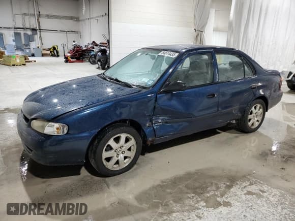 ✅ 2001 Chevrolet Prizm • VIN: 1Y1SK52841Z425300 • Lot: 84614435. Listed on Copart with 171,129 mi. Free auction sales archive from the USA and detailed vehicle history report at DreamBid. Image 1.
