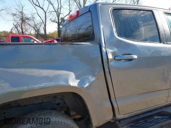 ✅ 2022 Chevrolet Colorado 2WD Work Truck • VIN: 1GCGSBEA1N1263220 • Лот: 41360078. Опубликован ранее на IAAI с пробегом 62 196 миль. Бесплатный доступ к архиву аукционных продаж из США и подробный отчёт об истории автомобиля на DreamBid. Изображение 6.