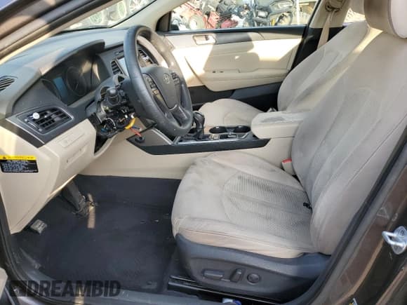 ✅ 2017 Hyundai Sonata Sport • VIN: 5NPE34AF4HH451292 • Лот: 40229593. Опубликован ранее на Copart с пробегом 152 859 миль. Бесплатный доступ к архиву аукционных продаж из США и подробный отчёт об истории автомобиля на DreamBid. Изображение 7.