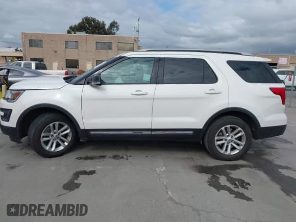 ✅ 2016 Ford Explorer XLT • VIN: 1FM5K7D84GGA35601 • Lot: 42066641. Listed on IAAI with 59,054 mi. Free auction sales archive from the USA and detailed vehicle history report at DreamBid. Image 15.